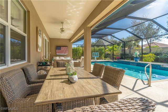 9332 Fieldstone LN, Naples, FL 34120