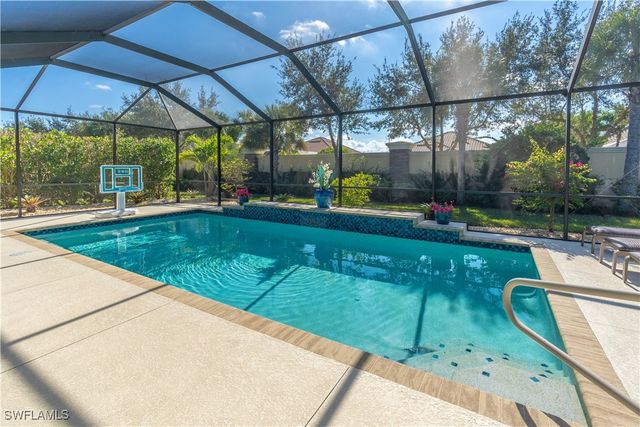 9332 Fieldstone LN, Naples, FL 34120