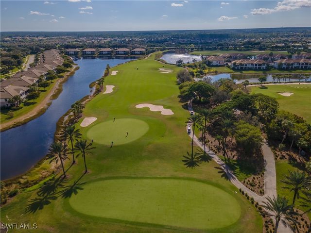 9332 Fieldstone LN, Naples, FL 34120