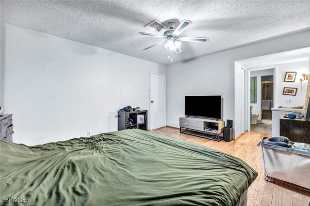 3970 Shadow Wood Avenue, Las Vegas, NV 89121