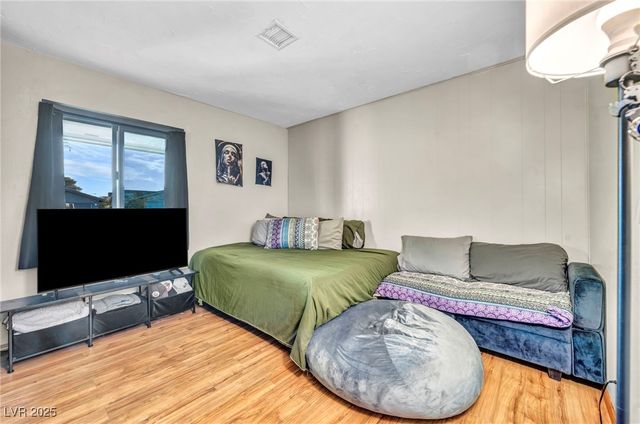 3970 Shadow Wood Avenue, Las Vegas, NV 89121