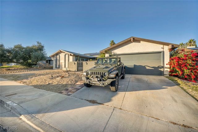 3970 Shadow Wood Avenue, Las Vegas, NV 89121