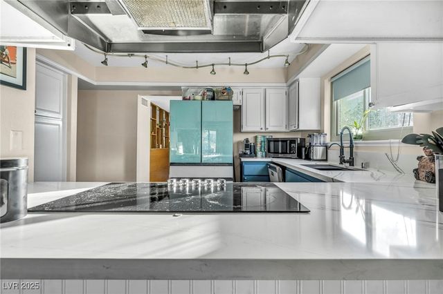 3970 Shadow Wood Avenue, Las Vegas, NV 89121