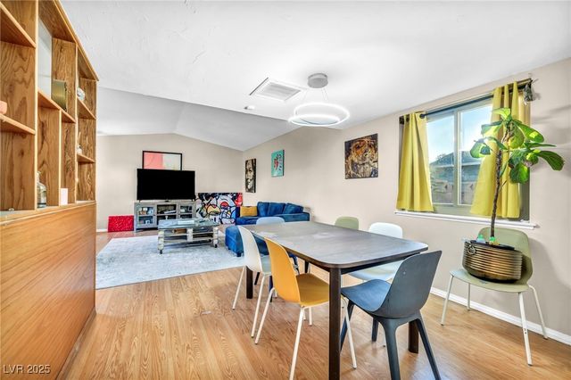 3970 Shadow Wood Avenue, Las Vegas, NV 89121