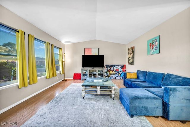 3970 Shadow Wood Avenue, Las Vegas, NV 89121