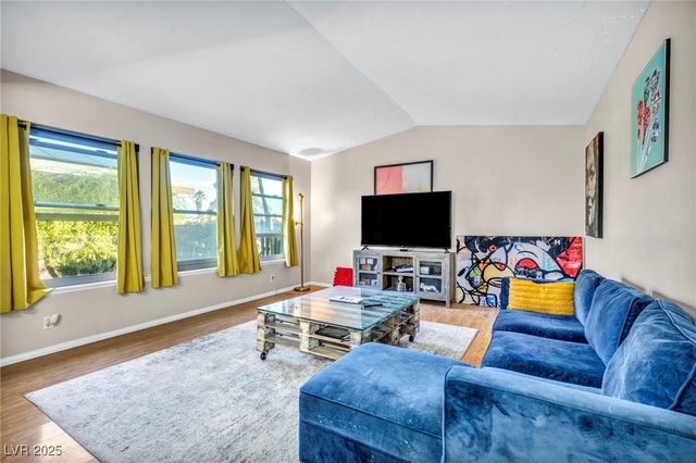 3970 Shadow Wood Avenue, Las Vegas, NV 89121