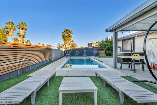 3970 Shadow Wood Avenue, Las Vegas, NV 89121