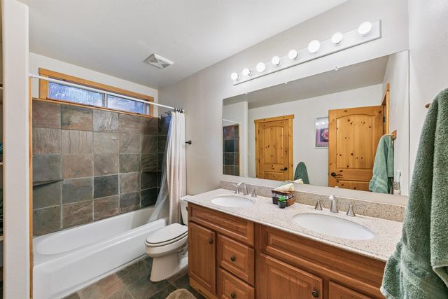 13074 Stockholm Way, Truckee, CA 96161