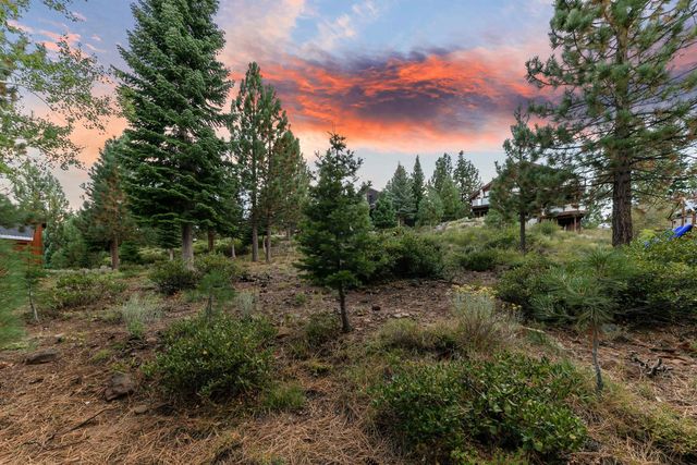 13074 Stockholm Way, Truckee, CA 96161