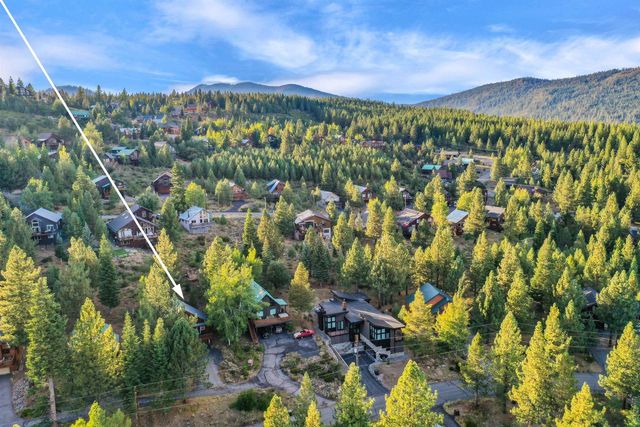 13074 Stockholm Way, Truckee, CA 96161