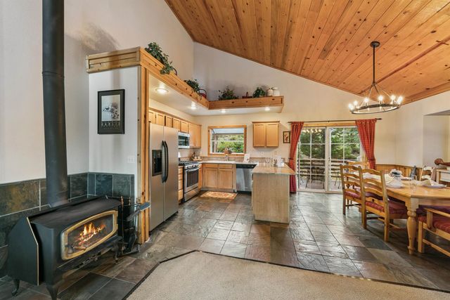 13074 Stockholm Way, Truckee, CA 96161