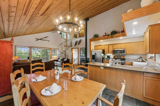 13074 Stockholm Way, Truckee, CA 96161