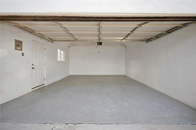 15445 Archwood Street, Van Nuys, CA 91406