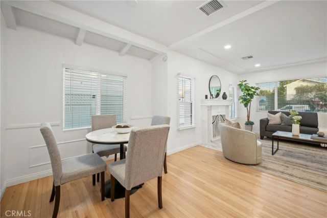 15445 Archwood Street, Van Nuys, CA 91406