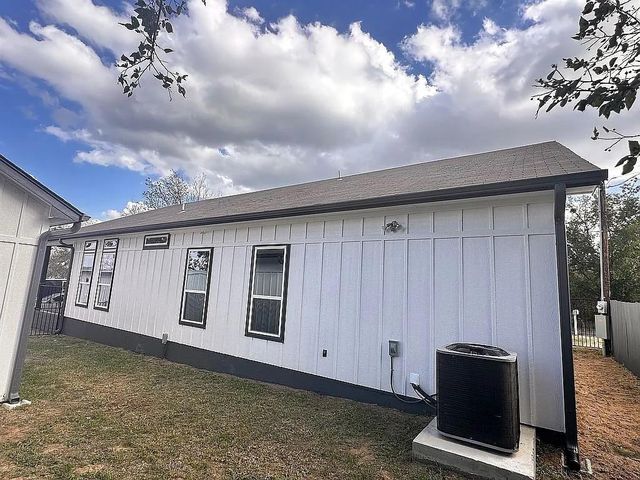 195 Covert DR, Tow, TX 78672