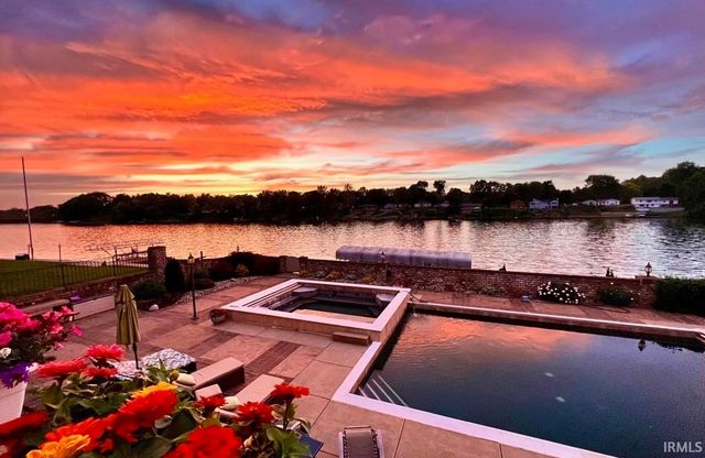 753 River Pointe Place, Mishawaka, IN 46544