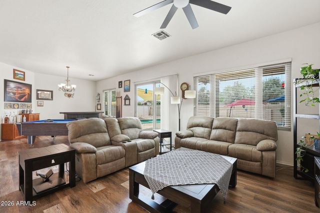 11203 W Cottonwood Lane, Avondale, AZ 85392