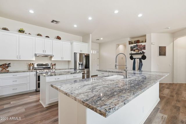 11203 W Cottonwood Lane, Avondale, AZ 85392