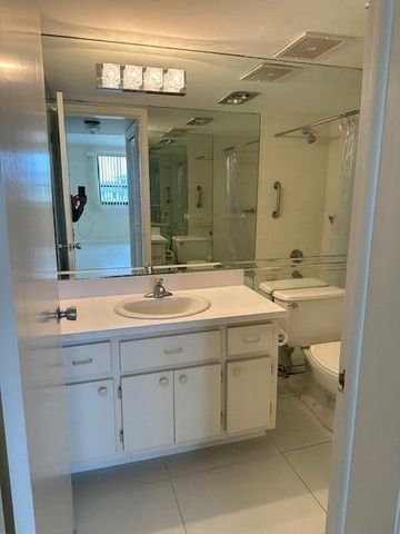 1208 Marine Way 108, North Palm Beach, FL 33408
