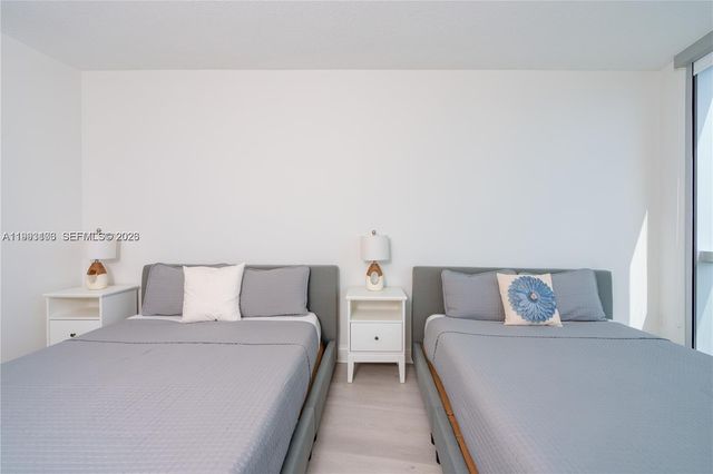 1750 N Bayshore Dr 2401, Miami, FL 33132