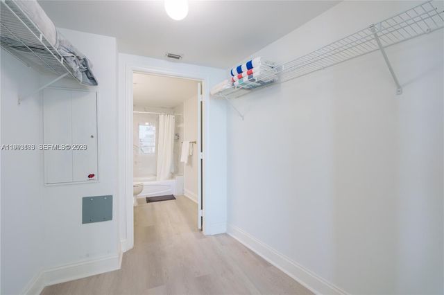 1750 N Bayshore Dr 2401, Miami, FL 33132