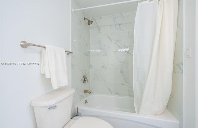 1750 N Bayshore Dr 2401, Miami, FL 33132