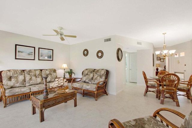120 Lehane Terrace 109, North Palm Beach, FL 33408