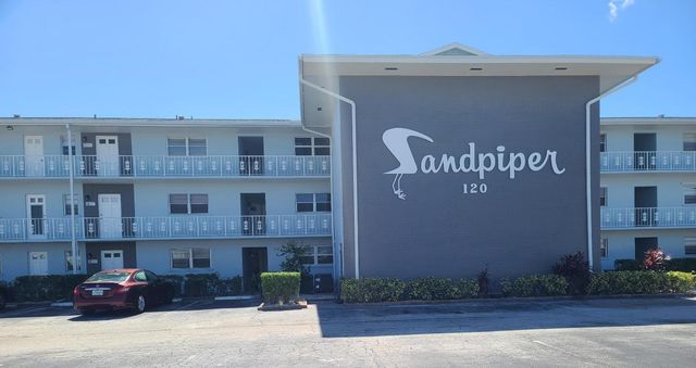 120 Lehane Terrace 109, North Palm Beach, FL 33408