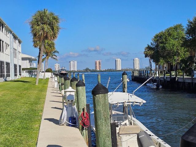 120 Lehane Terrace 109, North Palm Beach, FL 33408