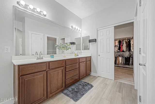 5026 W DESERT Lane, Laveen, AZ 85339