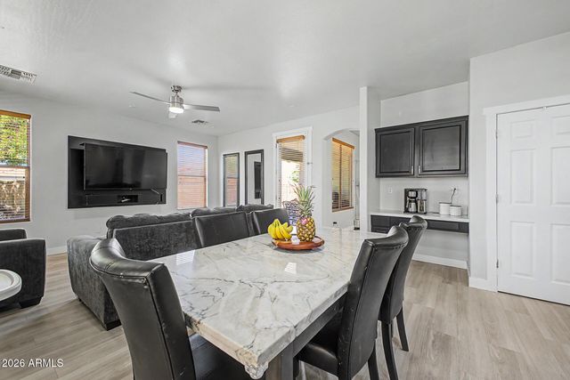 5026 W DESERT Lane, Laveen, AZ 85339