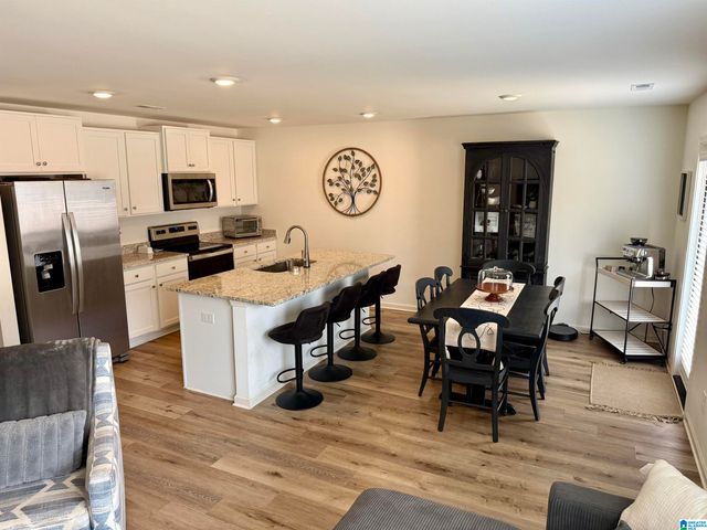 1713 DIXON CIRCLE, Mount Olive, AL 35117