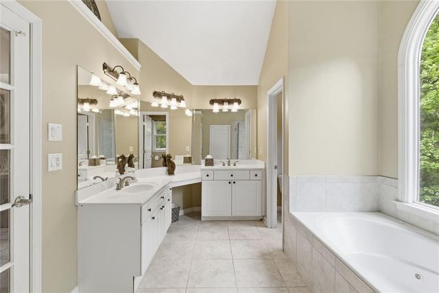 655 Sweet Stream Trace, Johns Creek, GA 30097