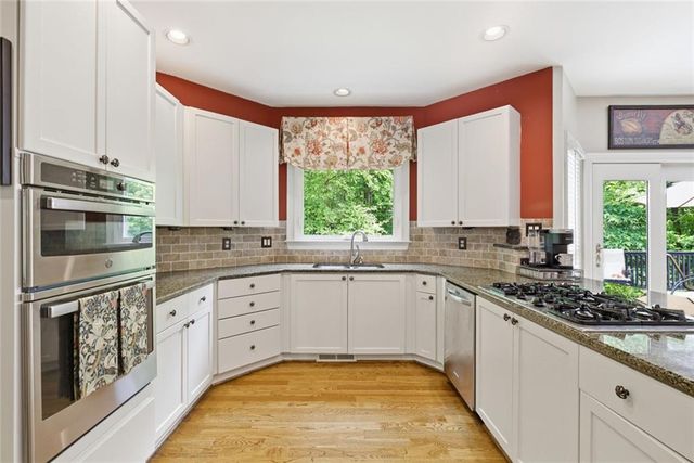 655 Sweet Stream Trace, Johns Creek, GA 30097