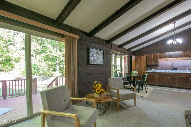 521 Brookwood Drive, Bristol, TN 37620