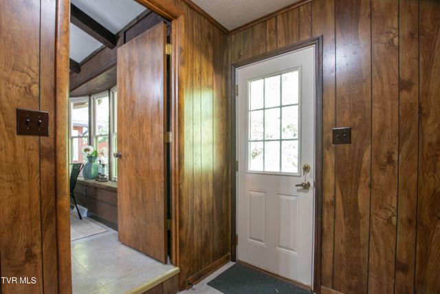 521 Brookwood Drive, Bristol, TN 37620