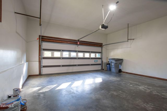 521 Brookwood Drive, Bristol, TN 37620