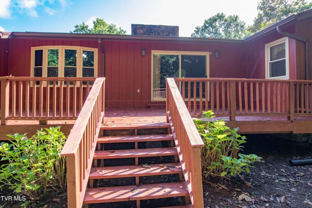 521 Brookwood Drive, Bristol, TN 37620