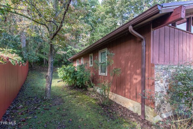 521 Brookwood Drive, Bristol, TN 37620