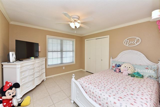1823 Laurel Oaks Drive, Richmond, TX 77469