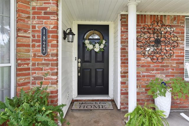 1823 Laurel Oaks Drive, Richmond, TX 77469