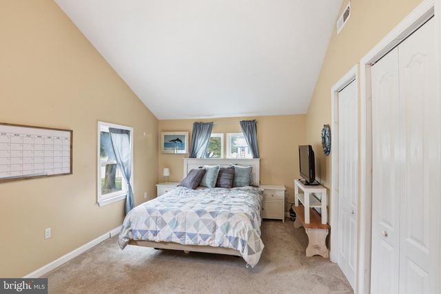 9 PARK LN, Dover, DE 19904