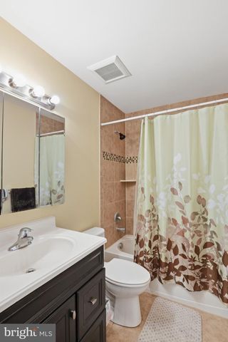 9 PARK LN, Dover, DE 19904