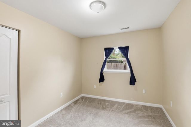 9 PARK LN, Dover, DE 19904