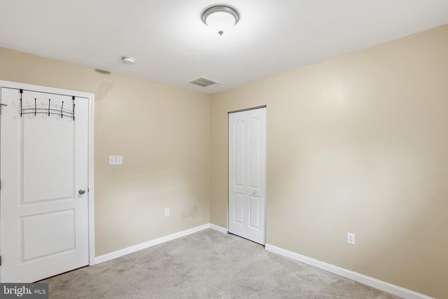9 PARK LN, Dover, DE 19904