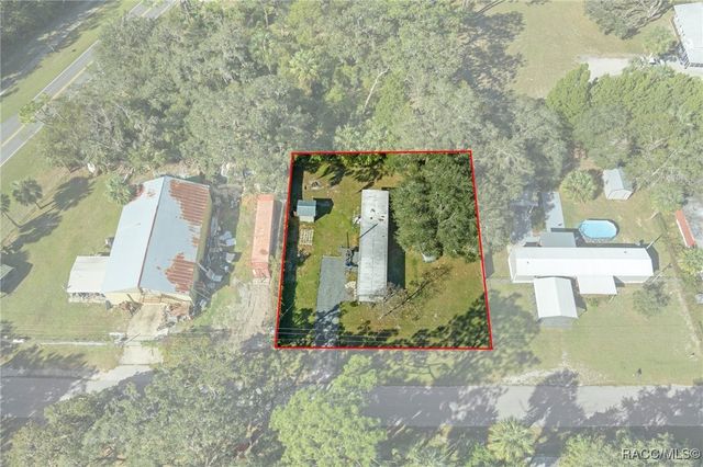 22 Pine Street, Inglis, FL 34449