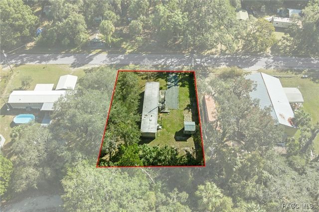 22 Pine Street, Inglis, FL 34449