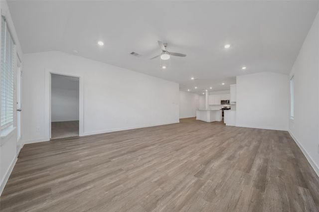 4306 Multnomah Falls Court, Conroe, TX 77303