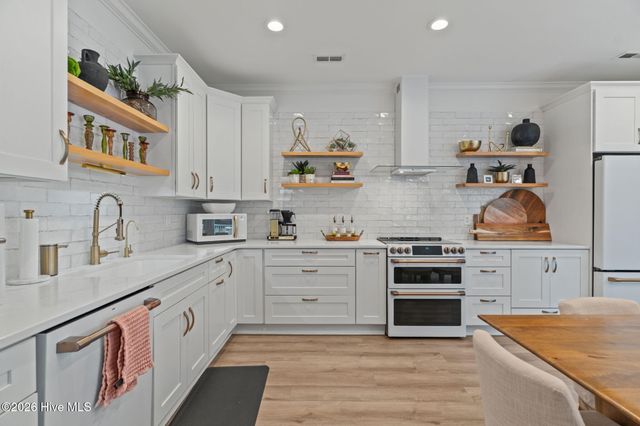 238 Silver Sloop Way, Carolina Beach, NC 28428