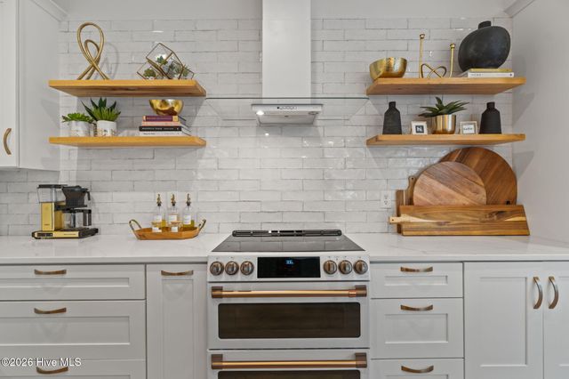 238 Silver Sloop Way, Carolina Beach, NC 28428